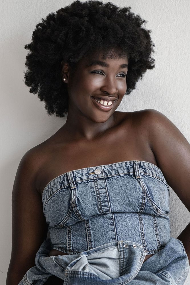 Estel O. — 14-estel-o-main-book-east-west-models